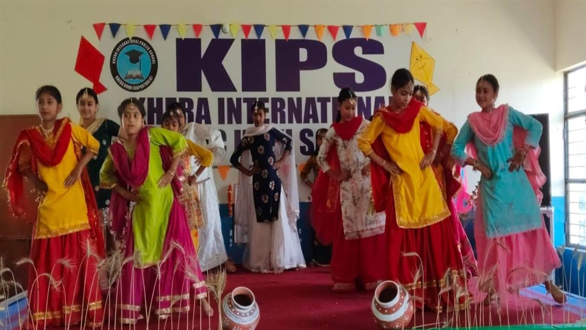 ਖੈੜਾ ਇੰਟਰਨੈਸ਼ਨਲ ਸਕੂਲ ਵਿਚ ਵਿਸਾਖੀ ਤੇ ਖਾਲਸਾ ਸਾਜਨਾ ਦਿਵਸ ਮਨਾਇਆ