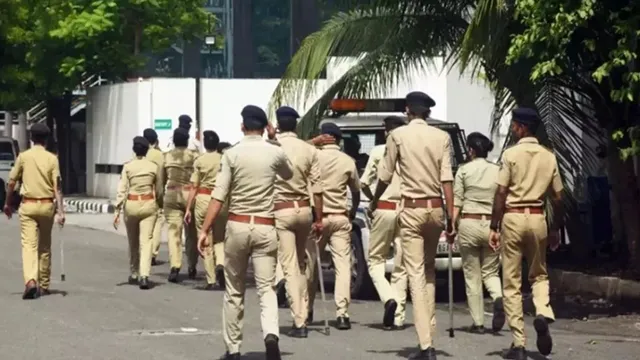 ਦਿਨ-ਦਿਹਾੜੇ ਚੋਰੀ: ਸਬਜ਼ੀ ਲੈਣ ਗਈ ਔਰਤ ਜਦੋਂ ਘਰ ਮੁੜੀ ਤਾਂ ਉੱਡੇ ਹੋਸ਼, ਇਲਾਜ ਲਈ ਰੱਖੀ ਨਕਦੀ ਤੇ ਸਾਮਾਨ ਸਾਫ਼