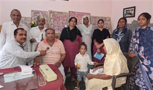 ਮੈਡੀਕਲ ਚੈੱਕਅਪ ਕੈਂਪ ’ਚ 62 ਮਰੀਜ਼ਾਂ ਦੀ ਕੀਤੀ ਜਾਂਚ