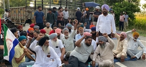 ਕਰੰਟ ਲੱਗਣ ਨਾਲ ਲਾਈਨਮੈਨ ਦੀ ਮੌਤ, ਭੜਕੇ ਲੋਕਾਂ ਲਾਇਆ ਧਰਨਾ
