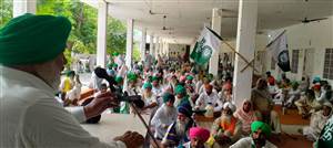 ਪ੍ਰਧਾਨ ਬਲਕਾਰ ਸਿੰਘ ਡਕੌਂਦਾ ਦੀ ਬਰਸੀ ’ਤੇ ਸ਼ਰਧਾ ਦੇ ਫੁੱਲ ਭੇਟ : ਭੈਣੀਬਾਘਾ