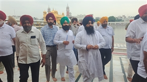 ਧਾਰਮਿਕ ਸੇਵਾ ਪੂਰੀ ਕਰਨ ਤੋਂ ਬਾਅਦ ਸ੍ਰੀ ਅਕਾਲ ਤਖਤ ਸਾਹਿਬ ਨਤਮਸਤਕ ਹੋਏ ਹਰਜੋਤ ਸਿੰਘ ਬੈਂਸ, ਜਥੇਦਾਰ ਗੜਗੱਜ ਨਾਲ ਕੀਤੀ ਮੁਲਾਕਾਤ
