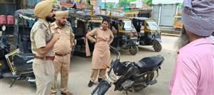 ਆਜ਼ਾਦੀ ਦਿਹਾੜੇ ਨੂੰ ਮੁੱਖ ਰੱਖਦਿਆਂ ਪੁਲਿਸ ਵੱਲੋਂ ਵਾਹਨਾਂ ਦੀ ਚੈਕਿੰਗ