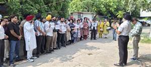 ਵਿੱਤ ਮੰਤਰੀ ਦੇ ਬਿਆਨ ਖ਼ਿਲਾਫ਼ ਮੁਲਾਜ਼ਮਾਂ ਦਾ ਰੋਸ, ਜਲੰਧਰ ’ਚ ਪੁਤਲਾ ਫੂਕਿਆ
