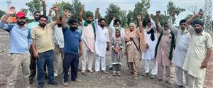 ਸਹੁਰੇ ਪਰਿਵਾਰ ਦੇ ਦਰਾਂ 'ਚ ਧਰਨਾ ਦੇ ਰਹੀ ਔਰਤ ਦੇ ਹੱਕ ’ਚ ਆਏ ਕਿਸਾਨ