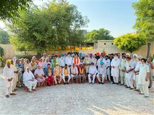ਕਈ ਪਰਿਵਾਰ ਕਾਂਗਰਸ ਤੇ ਆਪ ਛੱਡ ਕੇ ਸ਼੍ਰੋਮਣੀ ਅਕਾਲੀ ਦਲ ’ਚ ਸ਼ਾਮਲ