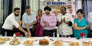 ਵਿਦਿਆਰਥੀਆਂ ਨੇ ਸ਼ੈੱਫ ਪੋਲਕਾ ਤੋਂ ਸਿੱਖੀਆਂ ਪੇਸ਼ੇਵਰ ਬੇਕਰੀ ਤਕਨੀਕਾਂ