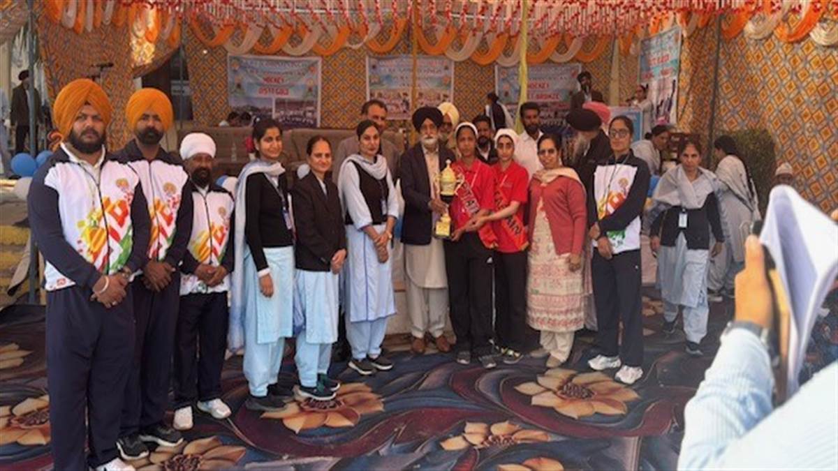 ਮਲੂਕਾ ਵਿਖੇ ਇਕ ਦਿਨਾ ਐਥਲੈਟਿਕ ਮੀਟ ਦੇ ਜੇਤੂ ਖਿਡਾਰੀ ਸਨਮਾਨਿਤ