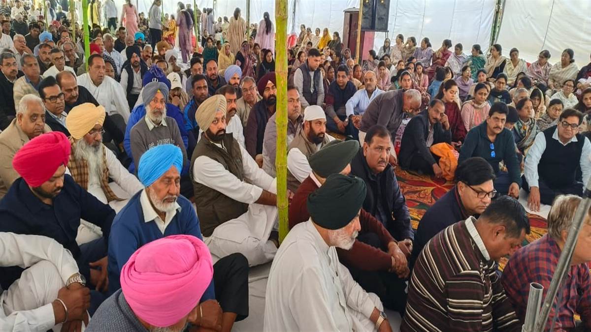 ਮਾਤਾ ਆਸ਼ਾ ਰਾਣੀ ਤੇ ਪ੍ਰਵੀਨ ਪੁਰੀ ਨੂੰ ਭਾਵ-ਭਿੰਨੀਆਂ ਸ਼ਰਧਾਂਜਲੀਆਂ ਭੇਟ