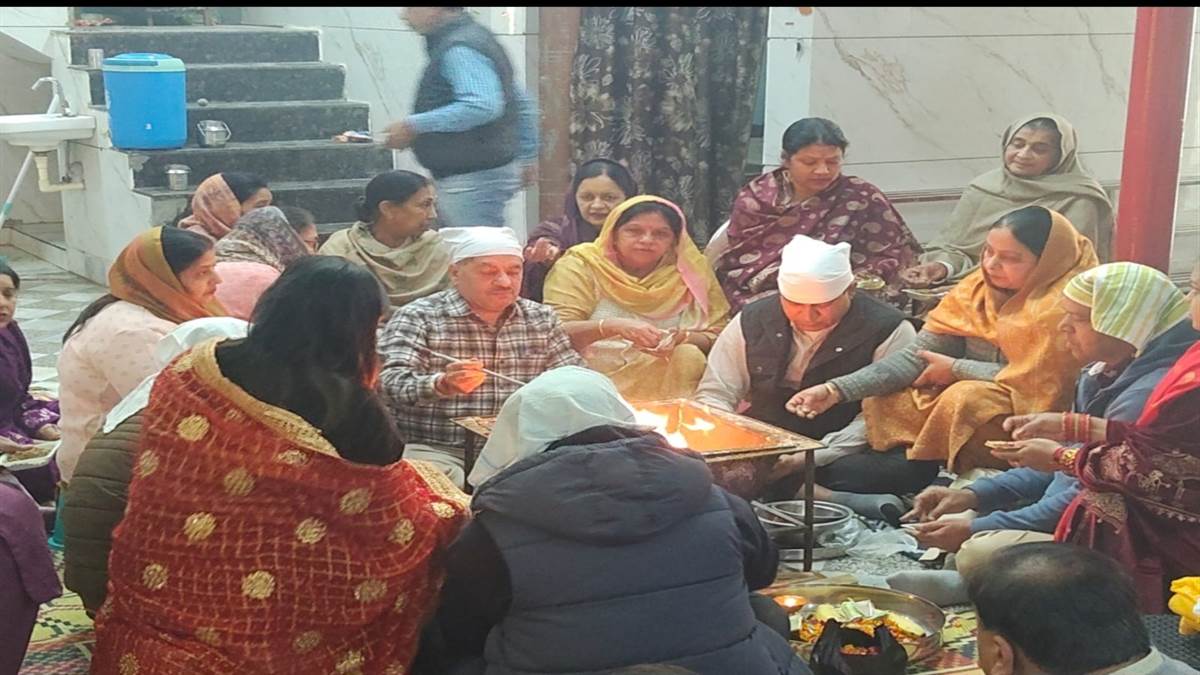 ਸ੍ਰੀ ਅੰਨਪੂਰਨਾ ਕਾਲੀ ਮਾਤਾ ਮੰਦਰ ਵਿਖੇ ਸ਼ਿਵ ਪਰਿਵਾਰ ਦੀ ਮੂਰਤੀ ਸਥਾਪਿਤ