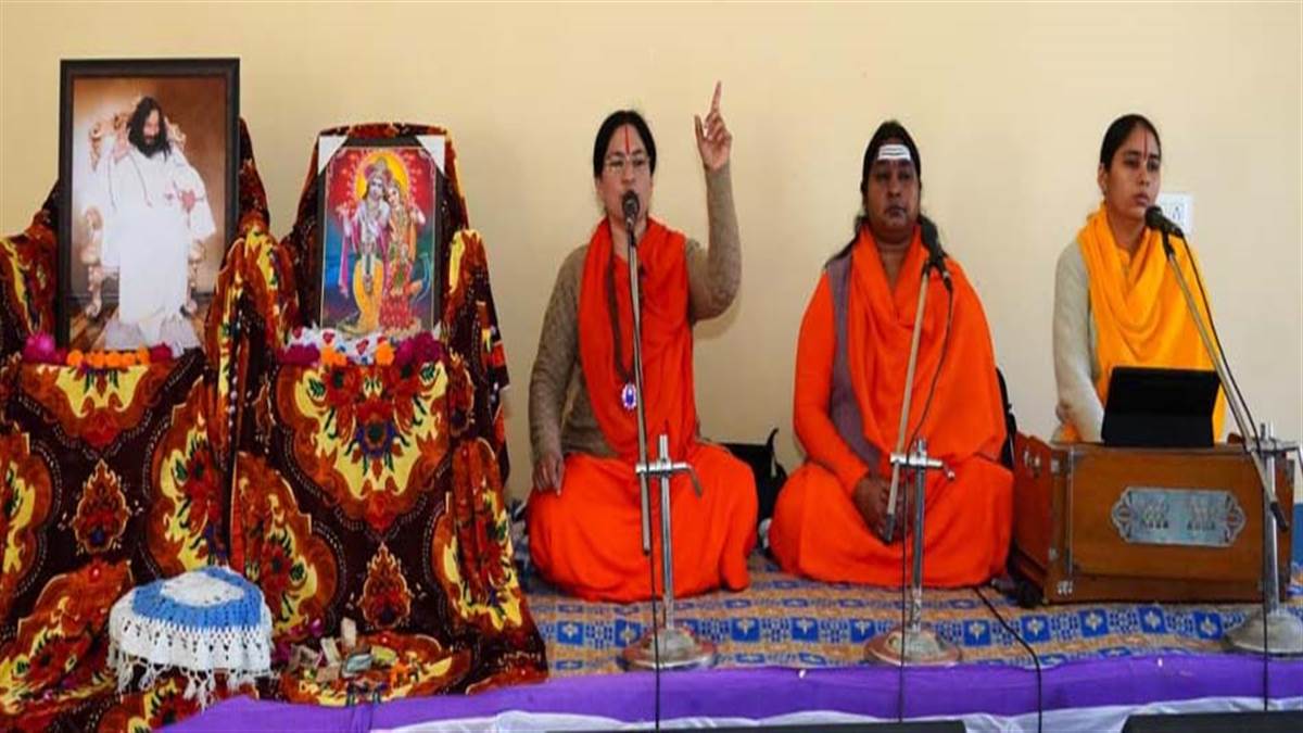 ਆਧਿਆਤਮਕ ਪ੍ਰਵਚਨ ਤੇ ਭਜਨ ਸੰਕੀਰਤਨ ਸਮਾਗਮ ਆਯੋਜਿਤ
