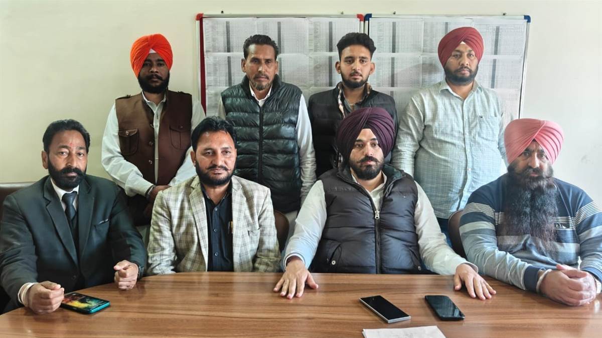 ਬਲਾਕ ਸੰਮਤੀ ਮੈਂਬਰਾਂ ਨੂੰ ਡਰਾ ਰਹੇ ਸਰਕਾਰ ਦੇ ਨੁਮਾਇੰਦੇ : ਢਿੱਲੋਂ