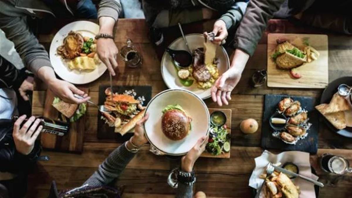 ਹੁਣ ਰੈਸਟੋਰੈਂਟ 'ਚ ਨਹੀਂ ਦੇਣਾ ਪਵੇਗਾ ਸਰਵਿਸ ਚਾਰਜ: ਖਾਣ ਦੇ ਸ਼ੌਕੀਨਾਂ ਲਈ ਵੱਡੀ ਖ਼ੁਸ਼ਖ਼ਬਰੀ, ਕੀ ਹੈ ਗਾਹਕ ਦਾ ਅਧਿਕਾਰ?