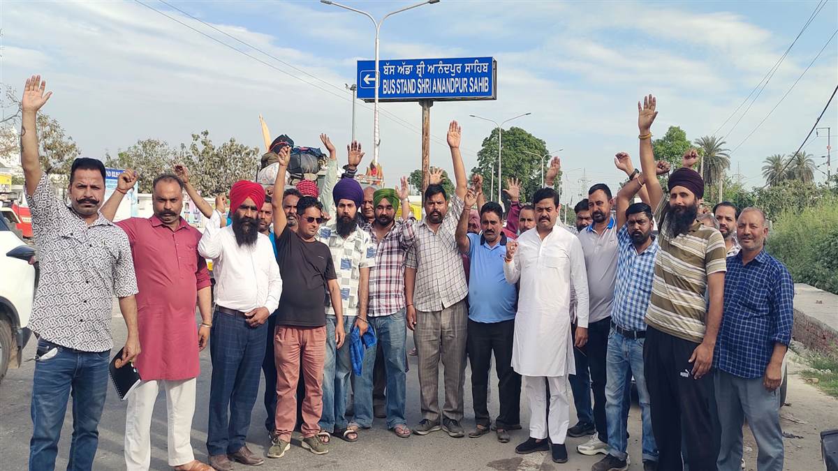 ਟੈਕਸੀ ਯੂਨੀਅਨਾਂ ਵੱਲੋਂ ਹਿਮਾਚਲ ਐਂਟਰੀ ਟੈਕਸ ਖ਼ਿਲਾਫ਼ ਸੰਘਰਸ਼ ਦਾ ਸਮਰਥਨ