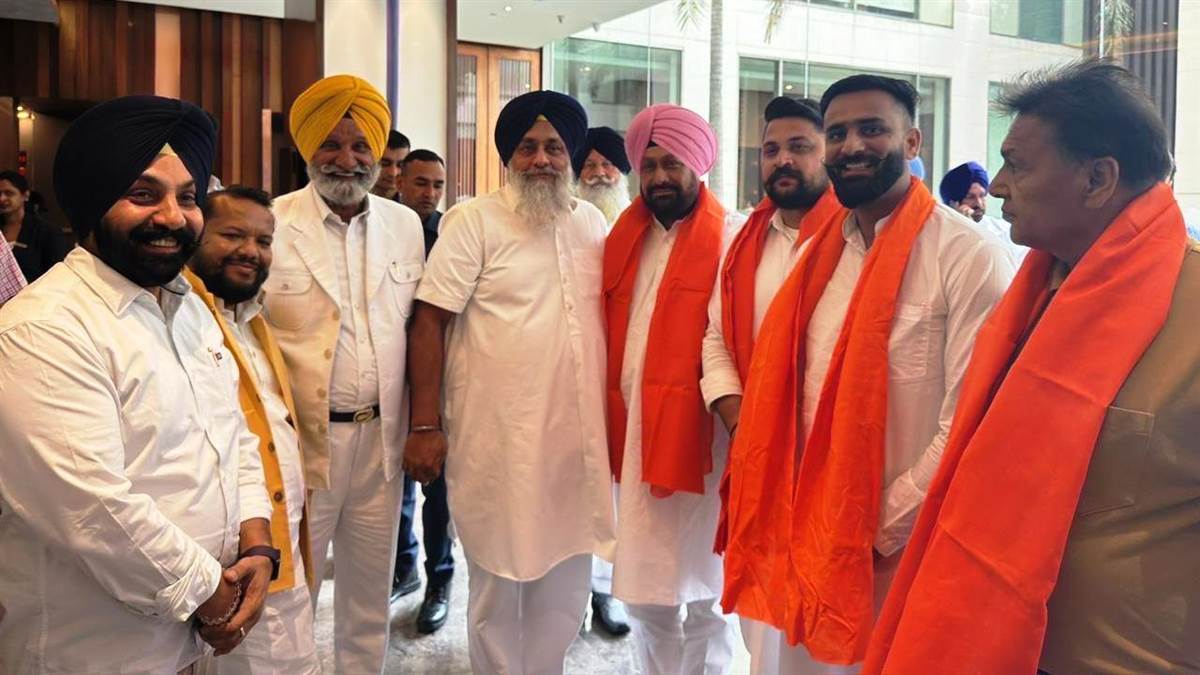 ਲੋਕ ਸੂਬੇ ਦੇ ਹਿੱਤਾਂ ਰੱਖਿਆ ਤੇ ਲੋਕ ਭਲਾਈ ਵਾਲੀ ਰਾਜਨੀਤੀ ਚਾਹੁੰਦੇ : ਸੁਖਬੀਰ ਬਾਦਲ