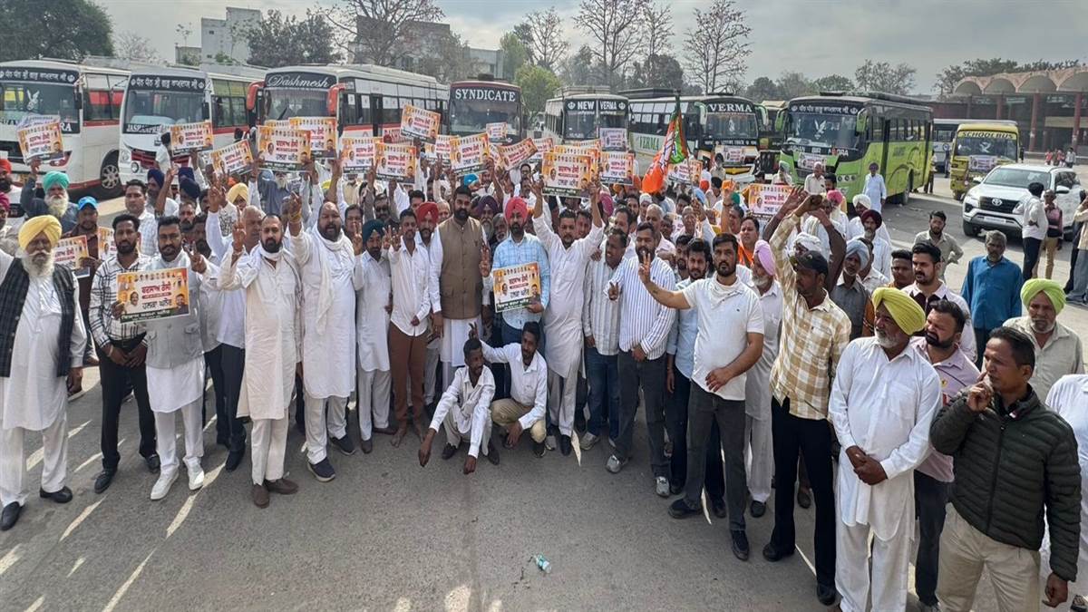 ਬਦਲਾਵ ਰੈਲੀ ਲਈ ਵਿਕਾਸ ਸ਼ਰਮਾ ਦੀ ਅਗਵਾਈ ’ਚ ਵੱਡਾ ਕਾਫਲਾ ਰਵਾਨਾ