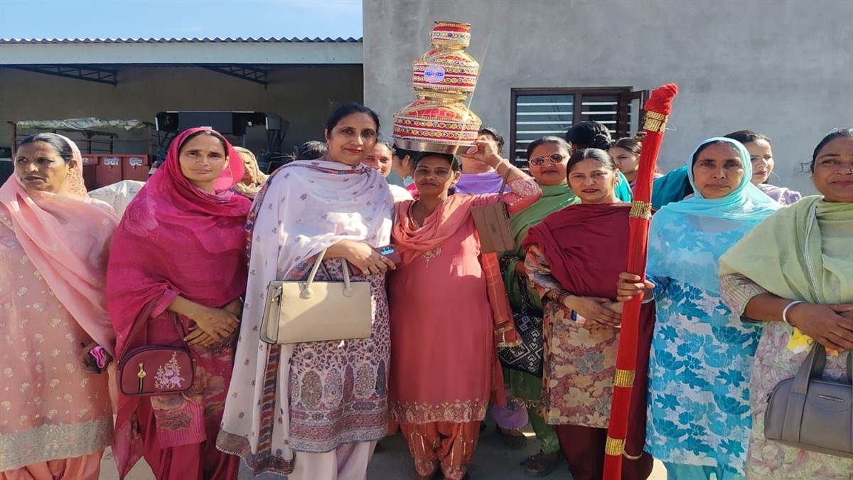 ‘ਜਾਗੋ’ ਕੱਢ ਕੇ ‘ਮੁੱਖ ਮੰਤਰੀ ਮਾਵਾਂ-ਧੀਆਂ ਸਤਿਕਾਰ ਯੋਜਨਾ’ ਦਾ ਕੀਤਾ ਸਵਾਗਤ