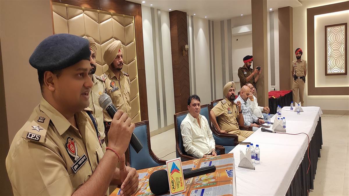 ਯੁੱਧ ਨਸ਼ਿਆਂ ਵਿਰੁੱਧ ਮੁਹਿੰਮ ਤਹਿਤ ਜਨ ਸੰਪਰਕ ਮੀਟਿੰਗ