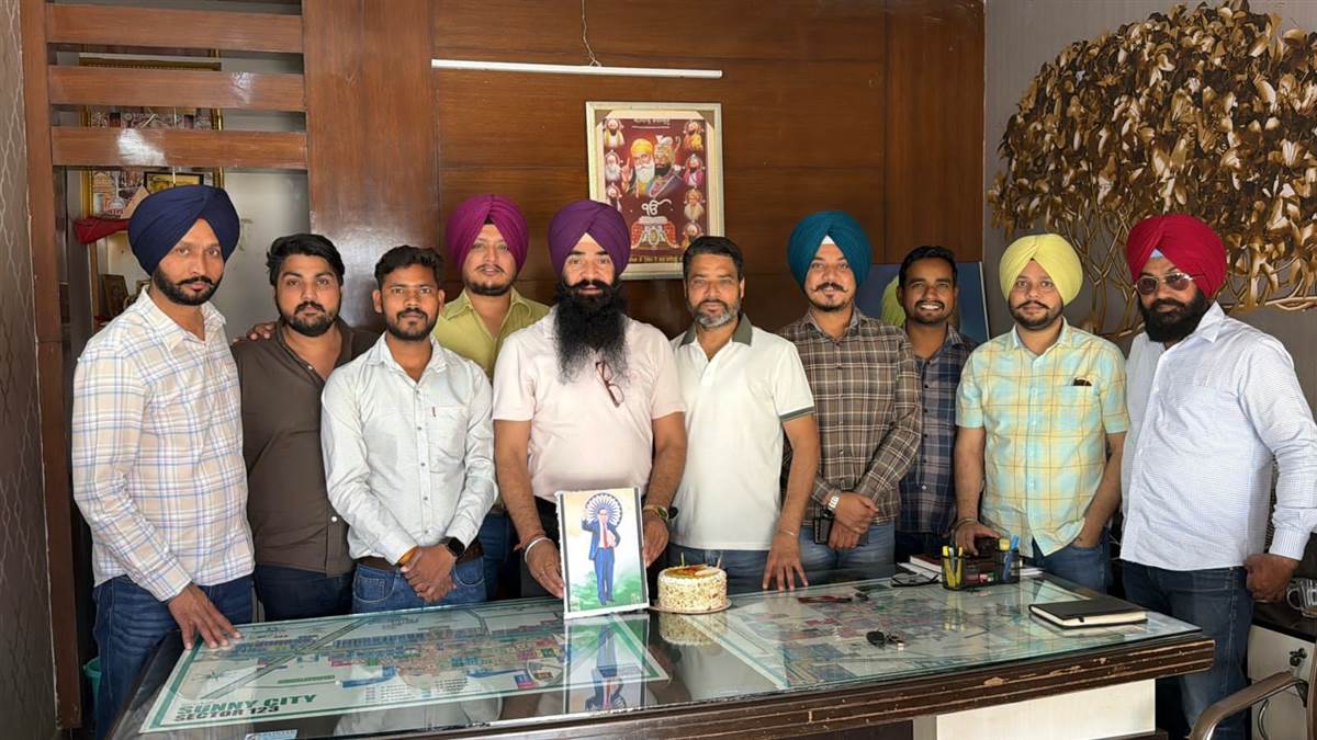 ਡਾ. ਅੰਬੇਡਕਰ ਦੇ ਜਨਮ ਦਿਹਾੜੇ ਮੌਕੇ ਸ਼ਰਧਾ ਦੇ ਫੁੱਲ ਭੇਟ