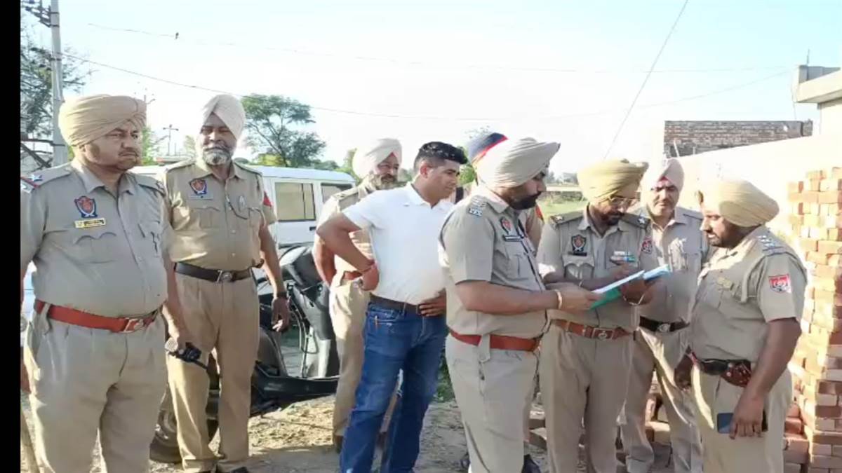 ਦੇਹ ਵਪਾਰ ਦੇ ਧੰਦੇ 14 ਕੁੜੀਆਂ ਤੇ 7 ਵਿਅਕਤੀ ਕਾਬੂ