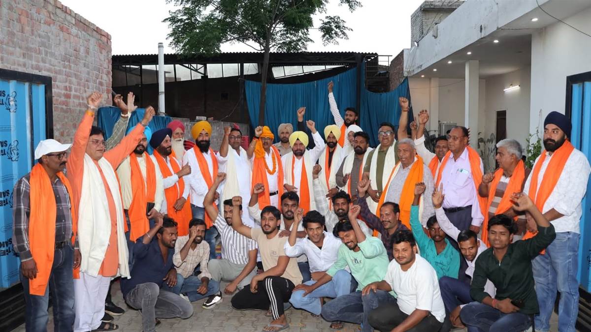 ਸਰਕਾਰ ਵੱਲੋਂ ਹਰ ਵਰਗ ਦੀ ਭਲਾਈ ਲਈ ਕੀਤਾ ਜਾ ਰਿਹਾ ਕੰਮ : ਬਰਸਟ