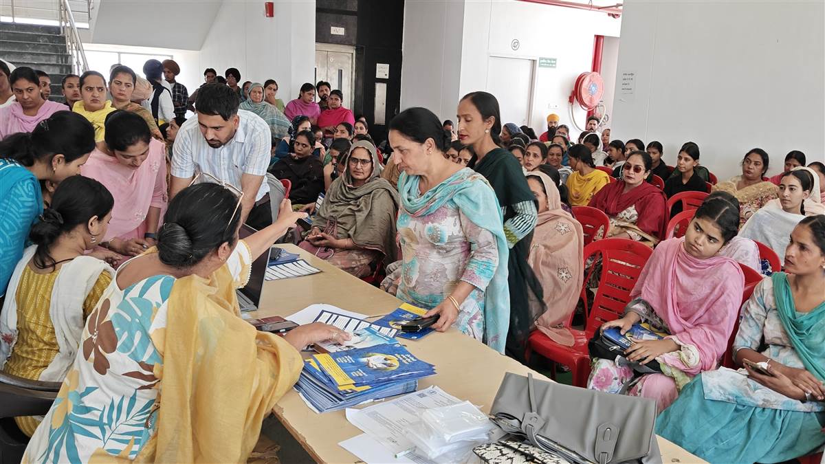 ਔਰਤ ਦਾ ਸਤਿਕਾਰ ਪ੍ਰੋਗਰਾਮ ਤਹਿਤ ਸਖੀਆਂ ਨੂੰ ਦਿੱਤੀ ਟ੍ਰੇਨਿੰਗ