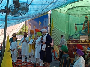 ਸਪੀਕਰ ਸੰਧਵਾਂ ਨੇ ਸਮਾਣਾ ਮੋਰਚੇ ਦੀ ਸੰਗਤ ਨੂੰ ਸੌਂਪੀ ਸ੍ਰੀ ਗੁਰੂ ਗ੍ਰੰਥ ਸਾਹਿਬ ਸਤਿਕਾਰ (ਸੋਧ) ਬਿੱਲ ਦੀ ਕਾਪੀ, ਭਾਈ ਗੁਰਜੀਤ ਸਿੰਘ ਖਾਲਸਾ ਨੂੰ ਟਾਵਰ ਤੋਂ ਹੇਠਾਂ ਉਤਰਨ ਦੀ ਕੀਤੀ ਅਪੀਲ