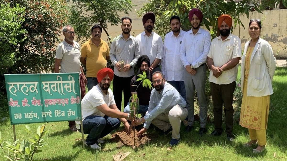 ਰੋਟਰੀ ਕਲੱਬ ਈਕੋ ਨੇ ਪੌਦੇ ਲਗਾ ਕੇ ਦਿੱਤਾ ਹਰਿਆਵਲੀ ਦਾ ਸੰਦੇਸ਼
