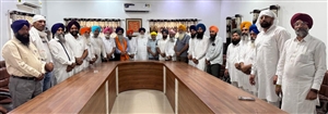 ਸ਼੍ਰੋਮਣੀ ਅਕਾਲੀ ਦਲ ਦੇ ਅਹੁਦੇਦਾਰਾਂ ਤੇ ਵਰਕਰਾਂ ਦੀ ਹੋਈ ਭਰਵੀਂ ਮੀਟਿੰਗ