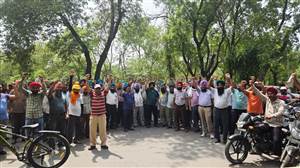 ਪਾਵਰਕਾਮ ਮੈਨੇਜਮੈਂਟ ਦੇ ਰਵੱਈਏ ਖ਼ਿਲਾਫ਼ ਥਰਮਲ ਮੁਲਾਜ਼ਮਾਂ ਵੱਲੋ ਰੋਸ ਮੁਜ਼ਾਹਰਾ