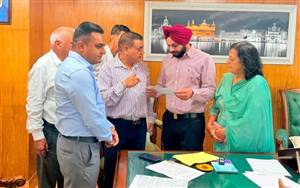 ਮੇਅਰ ਸਰਬਜੀਤ ਸਿੰਘ ਸਮਾਣਾ  ਨੇ ਲੋਕਾਂ ਦੀਆਂ ਸਮੱਸਿਆਵਾਂ ਸੁਣੀਆਂ