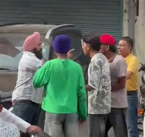 ਦੁਕਾਨਦਾਰ ਨਾਲ ਝਗੜੇ ਤੋਂ ਬਾਅਦ ਗੁੰਡਾਗਰਦੀ