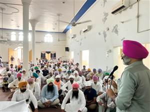 ਚੰਡੀਗੜ੍ਹ ਮੋਰਚੇ ’ਚ ਸ਼ਮੂਲੀਅਤ ਕਰਨ ਵਾਲੇ ਆਗੂਆਂ ਦਾ ਕੇਕੇਯੂ ਵੱਲੋਂ ਸਨਮਾਨ