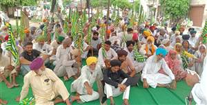 ਕਿਸਾਨਾਂ ਨੇ ਮੰਤਰੀ ਅਮਨ ਅਰੋੜਾ ਦੇ ਘਰ ਨੇੜੇ ਲਾਇਆ ਧਰਨਾ