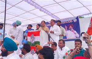 ਬਿਜਲੀ ਕੱਟਾਂ ਖ਼ਿਲਾਫ਼ ਕਾਂਗਰਸ ਦਾ PSPCL ਦਫ਼ਤਰ ਮੂਹਰੇ ਧਰਨਾ, ਰਾਜਾ ਵੜਿੰਗ ਦੀ ਅਗਵਾਈ ਹੇਠ ਸਰਕਾਰ ਖ਼ਿਲਾਫ਼ ਖੋਲ੍ਹਿਆ ਮੋਰਚਾ