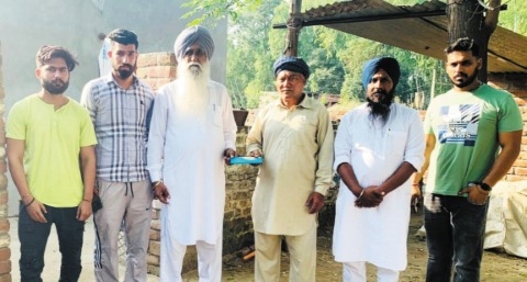 ਮਨਜੀਤ ਦਸੂਹਾ ਵੱਲੋਂ ਬੱਚੀ ਦੇ ਇਲਾਜ ਲਈ ਮਦਦ ਭੇਟ