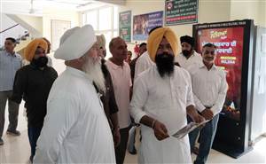 ਪੀਐੱਚਸੀ ਸ੍ਰੀ ਕੀਰਤਪੁਰ ਸਾਹਿਬ ਵਿਖੇ ਭਾਜਪਾ ਆਗੂ ਦੇ ਸਵਾਲਾਂ ਤੋਂ ਬਾਅਦ ਭਖੀ ਸਿਆਸਤ