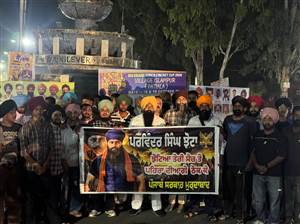 ਪਰਵਿੰਦਰ ਸਿੰਘ ਝੋਟਾ ਦੇ ਹੱਕ ’ਚ ਕੱਢਿਆ ਕੈਂਡਲ ਮਾਰਚ