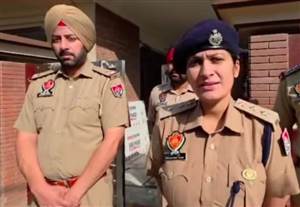 ਮੁਹਾਲੀ 'ਚ ਵੱਡੀ ਵਾਰਦਾਤ: ਕਾਂਗਰਸ ਦੀ ਸਾਬਕਾ ਕੌਂਸਲਰ ਦੇ ਘਰ 'ਤੇ ਤਾਬੜਤੋੜ ਫਾਇਰਿੰਗ, ਚੱਲੀਆਂ 8 ਗੋਲੀਆਂ; ਇਲਾਕੇ 'ਚ ਦਹਿਸ਼ਤ
