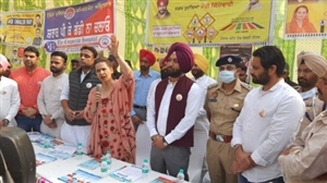 ਪੰਜਾਬ ’ਚ ਅਫ਼ੀਮ ਦੀ ਖੇਤੀ ਦੇ ਹੱਕ ’ਚ ਆਈ ਡਾ. ਨਵਜੋਤ ਸਿੱਧੂ, ਕੰਗਨਾ ਨੂੰ ਵੀ ਲਾਏ ਰਗੜੇ