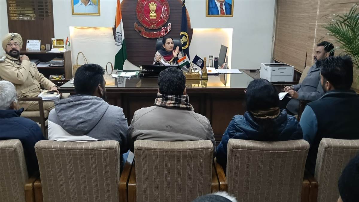 ਖਾਣ-ਪੀਣ ਦੀਆਂ ਵਸਤਾਂ ਵੇਚਣ ਵਾਲਿਆਂ ਦੀ ਰਜਿਸਟ੍ਰੇਸ਼ਨ ਜ਼ਰੂਰੀ : ਡੀਸੀ