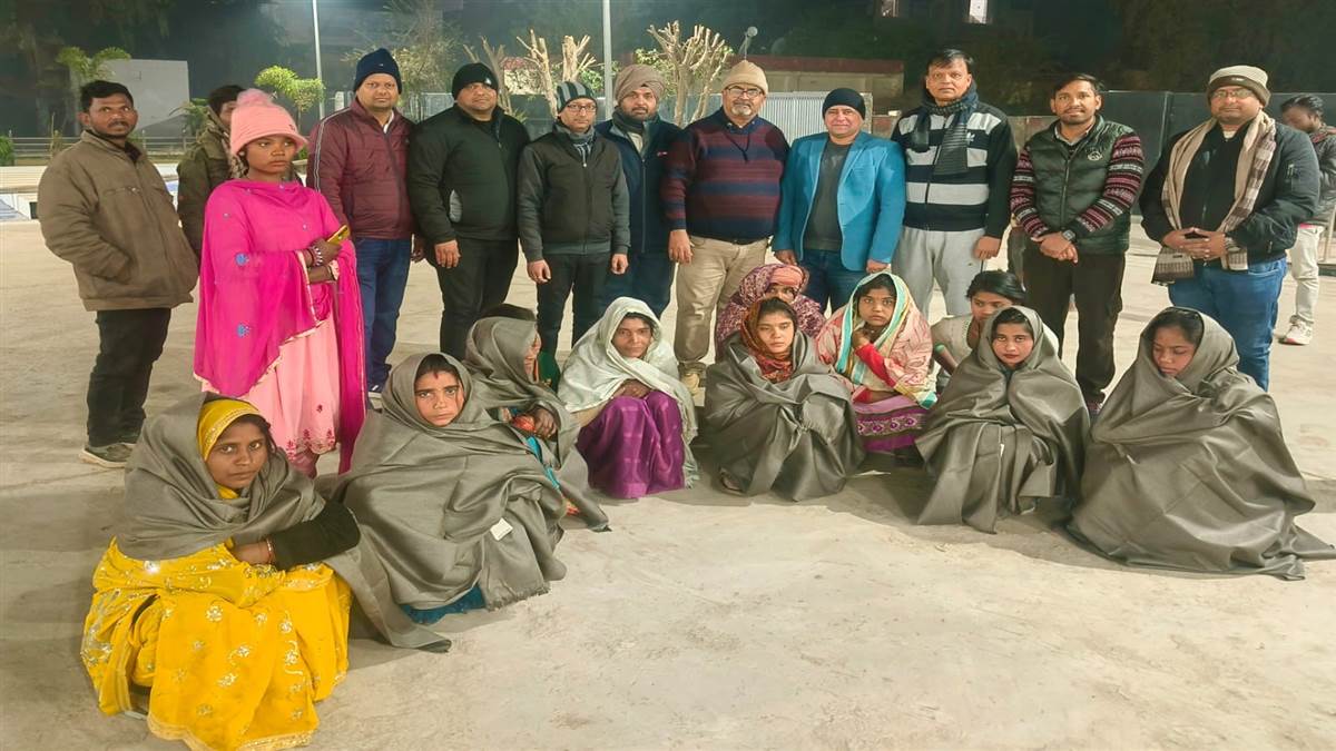 ਅਪੈਕਸ ਕਲੱਬ ਨੇ ਲੋੜਵੰਦਾਂ ਨੂੰ ਲੋਈਆਂ ਵੰਡੀਆਂ