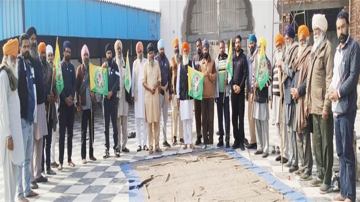 ਮਸਲਿਆਂ ਨੂੰ ਲੈ ਕੇ ਅੱਜ ਜ਼ਿਲ੍ਹਾ ਹੈੱਡ ਕੁਆਟਰਾਂ ਤੇ ਧਰਨੇ ਦਿੱਤੇ ਜਾਣਗੇ : ਸ਼ਾਦੀਪੁਰ