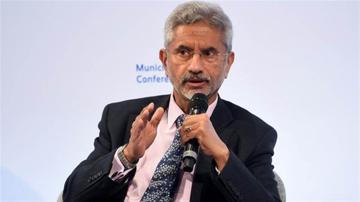 US ਨਾਲ ਟ੍ਰੇਡ ਡੀਲ ਦੇ ਬਾਵਜੂਦ ਰੂਸ ਤੋਂ ਤੇਲ ਖਰੀਦੇਗਾ ਭਾਰਤ? 'ਸਰੰਡਰ' ਵਾਲੀ ਸੋਚ 'ਤੇ ਦੁਨੀਆ ਦੀ ਪੰਚਾਇਤ 'ਚ ਐੱਸ. ਜੈਸ਼ੰਕਰ ਨੇ ਕਿਹਾ...