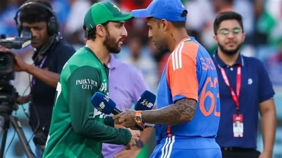 Ind vs Pak: ਕਪਤਾਨ Suryakumar Yadav ਨਹੀਂ ਮਿਲਾਉਣਗੇ ਸਲਮਾਨ ਨਾਲ ਹੱਥ, ਮਹਾਮੁਕਾਬਲੇ ਤੋਂ ਪਹਿਲਾਂ ਸਾਹਮਣੇ ਆਇਆ ਵੱਡਾ ਅਪਡੇਟ