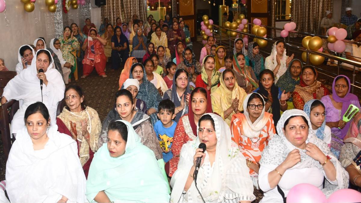 ਸ੍ਰੀ ਅਨੰਦਪੁਰ ਕੁਟੀਆ ਧਾਮ ਵਿਖੇ ਬਾਈ ਸੁਬੀਨਾਨੰਦ ਦਾ ਜਨਮਦਿਨ ਸ਼ਰਧਾ ਨਾਲ ਮਨਾਇਆ