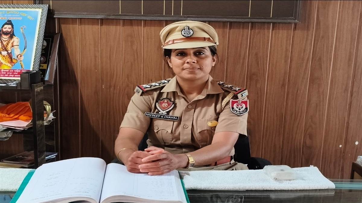 ‘ਪੰਜਾਬੀ ਜਾਗਰਣ’ ’ਚ ਪ੍ਰਕਾਸਿਤ ਖ਼ਬਰ ਤੋਂ ਬਾਅਦ ਥਾਣੇ ’ਚ ਲੱਗੀ ਥਾਣਾ ਮੁਖੀ