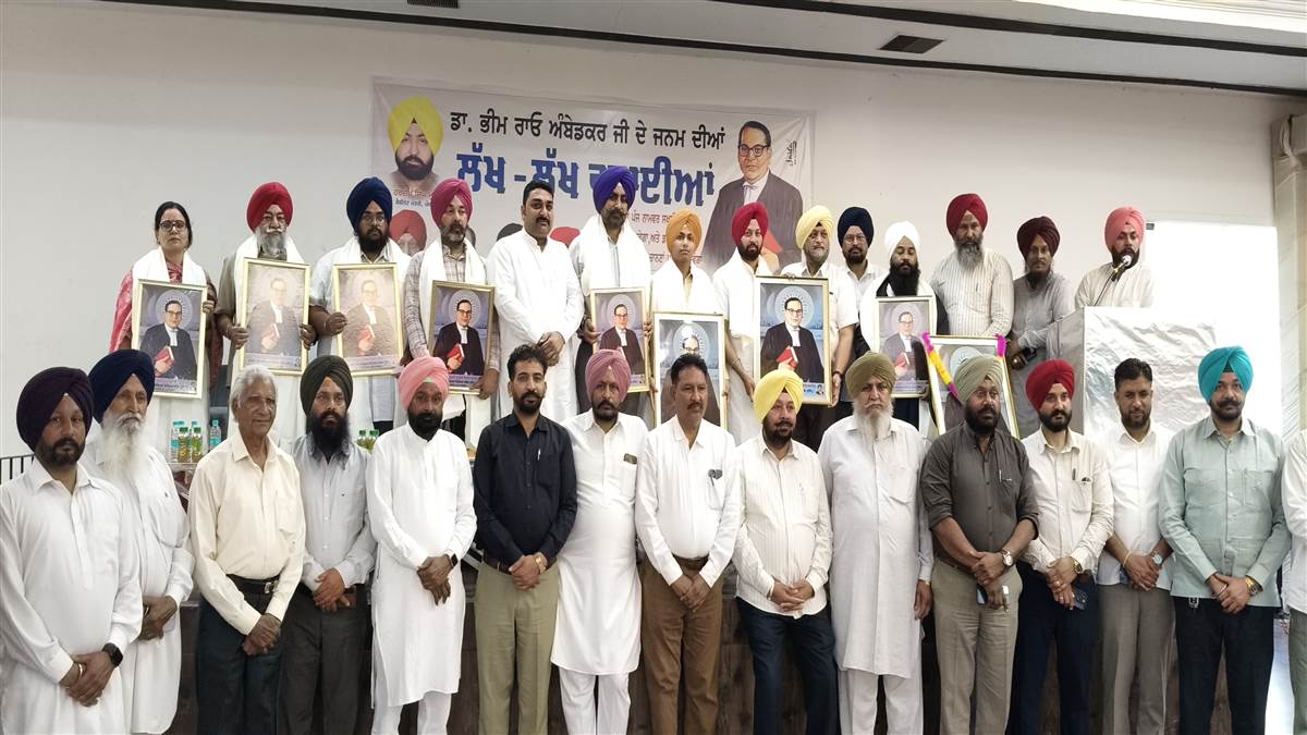 ਕਲੱਬ ਨੇ ਪ੍ਰਸਿੱਧ 7 ਸ਼ਖ਼ਸੀਅਤਾਂ ਨੂੰ ਕੀਤਾ ਸਨਮਾਨਿਤ