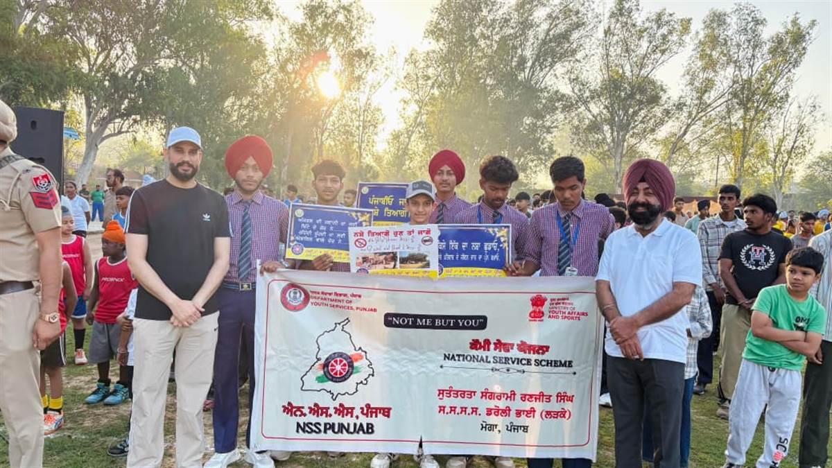 ਡਰੋਲੀ ਭਾਈ ਦੇ ਐੱਨਐੱਸਐੱਸ ਵਲੰਟੀਅਰਜ਼ ਨੇ ਕਮਿਊਨਿਟੀ ਵਾਕਾਥਨ 'ਚ ਲਿਆ ਹਿੱਸਾ