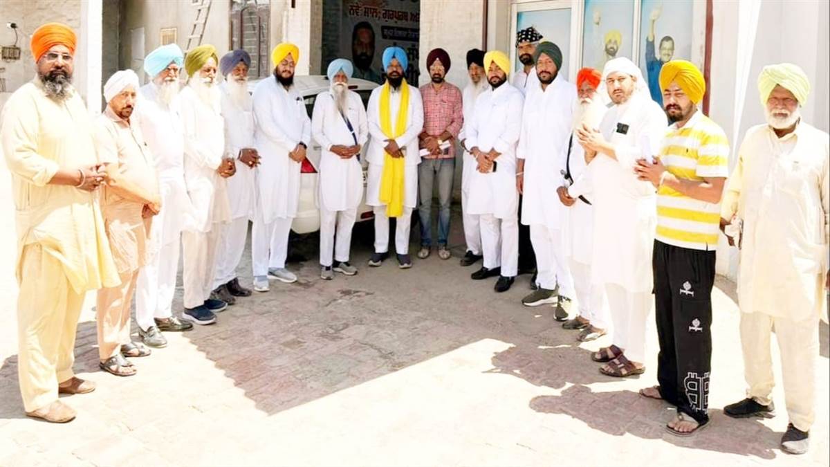 ਵਿਧਾਇਕ ਬਿਲਾਸਪੁਰ ਦਾ ਸਿਰੋਪਾਓ ਨਾਲ ਮਾਣ-ਸਨਮਾਨ